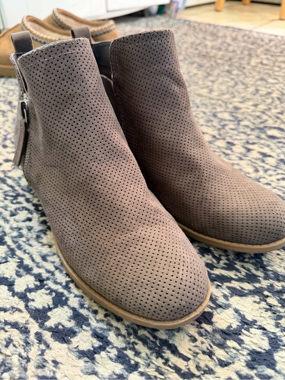 Suede Ankle Fall Boots - Universal Thread